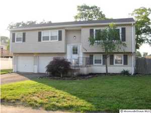 1658 Hoffman St, Brick, NJ 08724 photo 3