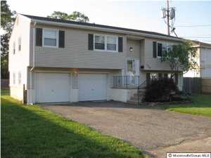 1658 Hoffman St, Brick, NJ 08724 photo 4