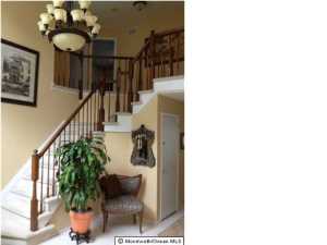 14 Walnut Ct, Matawan, NJ 07747 photo 2