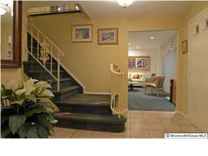 52 Eagle Rd, Marlboro, NJ 07746 photo 2