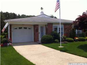 4 Marta Ct, Brick, NJ 08723 photo 1