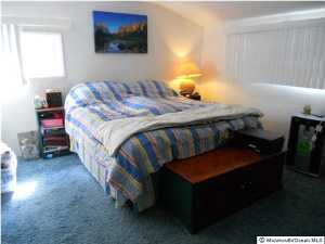 12 Millbrook Dr, Middletown, NJ 07748 photo 9