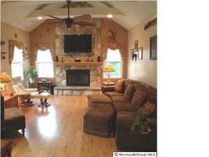 91 Bates Rd, Jackson, NJ 08527 photo 3