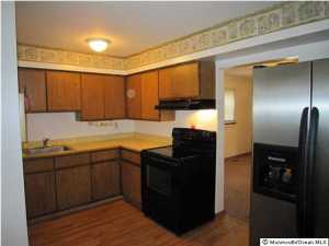 197 W Commodore Blvd, Jackson, NJ 08527 photo 2