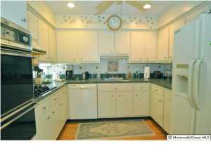 1105 Riverview Dr, Brielle, NJ 08730 photo 4