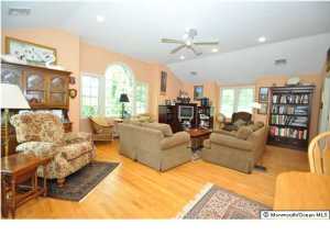 1105 Riverview Dr, Brielle, NJ 08730 photo 6