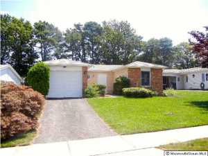 6 Bow Dr, Brick, NJ 08723 photo 1