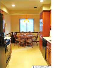 19 Alimar Dr, Middletown, NJ 07748 photo 8