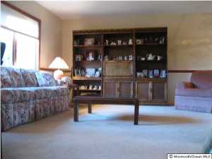 19 Alimar Dr, Middletown, NJ 07748 photo 3