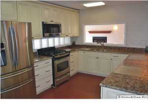41 Perry Dr, Brick, NJ 08723 photo 3