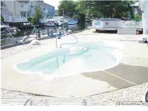 41 Perry Dr, Brick, NJ 08723 photo 2