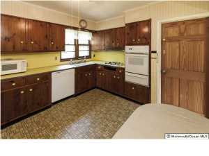 13 Thompson Ave, Middletown, NJ 07748 photo 7