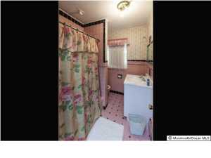13 Thompson Ave, Middletown, NJ 07748 photo 9
