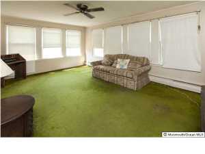 13 Thompson Ave, Middletown, NJ 07748 photo 5
