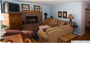 6 Hampton Ct, Spring Lake Heights, NJ 07762 photo 9