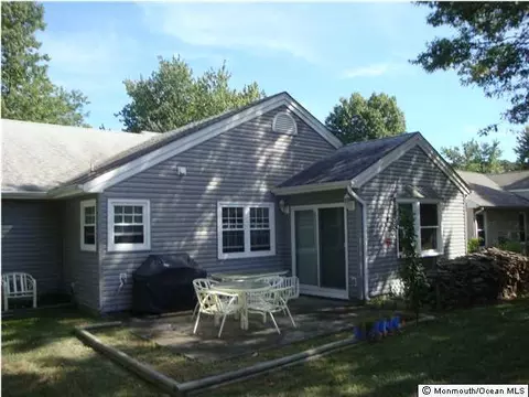12 Norwick Ct, Forked River, NJ 08731 photo 3