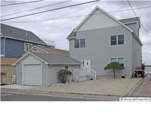 337 E Bayview Ave, Ocean Gate, NJ 08740 photo 2