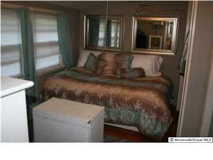 35 Leonard Ave, Middletown, NJ 07748 photo 3