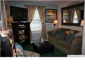 35 Leonard Ave, Middletown, NJ 07748 photo 2