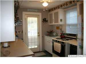 35 Leonard Ave, Middletown, NJ 07748 photo 5