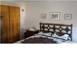93 Main St, Matawan, NJ 07747 photo 17