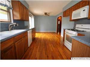 15 Maple St, Waretown, NJ 08758 photo 6