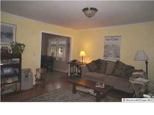 3 Viola Ave, Middletown, NJ 07748 photo 2
