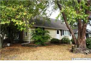 3 Viola Ave, Middletown, NJ 07748 photo 1