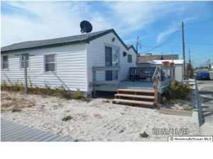 1 1st Ln, Seaside Park, NJ 08752 photo 1