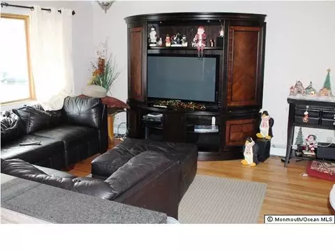19 Eisele Ave, Ocean, NJ 07712 photo 3