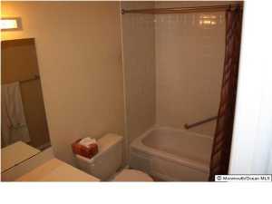 20 Maple Ln #C, Brielle, NJ 08730 photo 9