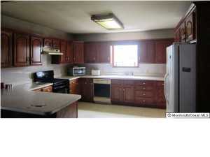 59 Walter Dr, Jackson, NJ 08527 photo 2