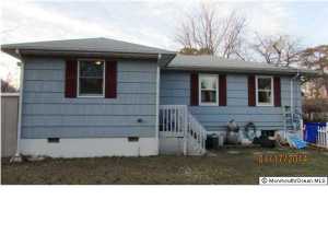 210 Walnut Dr, Brick, NJ 08724 photo 4