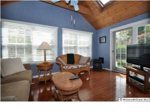 601 Locust Rd, Brielle, NJ 08730 photo 4