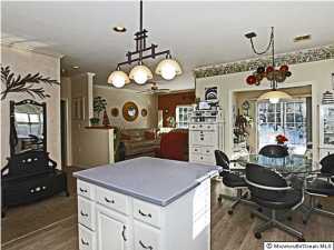 91 Iris Ct, Holmdel, NJ 07733 photo 9