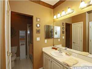 91 Iris Ct, Holmdel, NJ 07733 photo 18