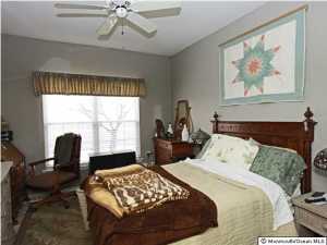 91 Iris Ct, Holmdel, NJ 07733 photo 19