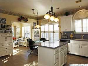 91 Iris Ct, Holmdel, NJ 07733 photo 7