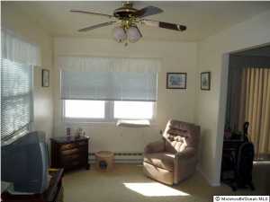 58 Sidney Ct, Brick, NJ 08724 photo 4
