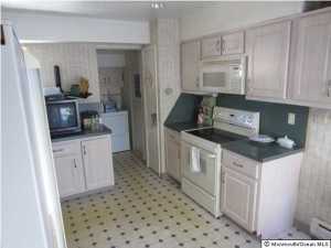 68 Cheshire Sq, Little Silver, NJ 07739 photo 4