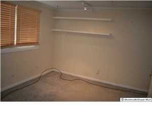 42 Weldon Rd, Matawan, NJ 07747 photo 8