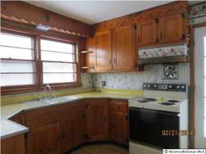 4 Maple Ave, Matawan, NJ 07747 photo 5