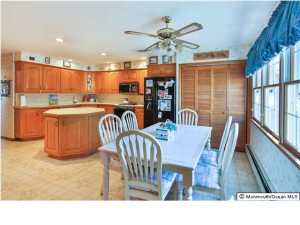 715 Union Ln, Brielle, NJ 08730 photo 2