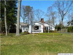 1011 Shore Dr, Brielle, NJ 08730 photo 1