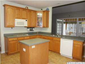 44 Spring Lake Blvd, Waretown, NJ 08758 photo 4