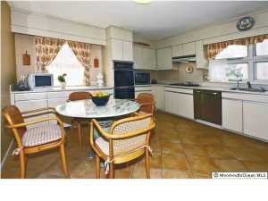 90 Rustic Ter, Fair Haven, NJ 07704 photo 4