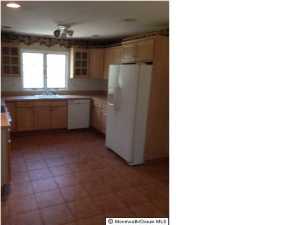 4 Manee Pl, Holmdel, NJ 07733 photo 9