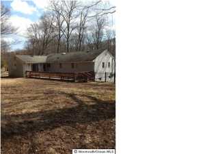 4 Manee Pl, Holmdel, NJ 07733 photo 2