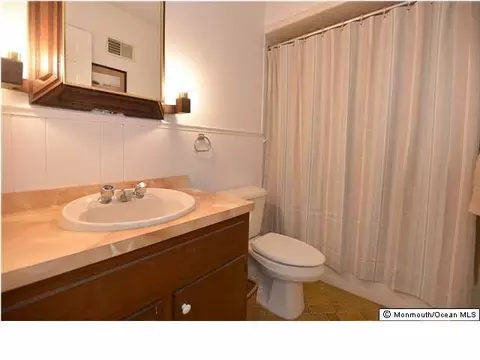 1023 Cedar Ln, Brielle, NJ 08730 photo 9