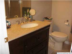 43 Boulder Dr, Edison, NJ 08817 photo 11